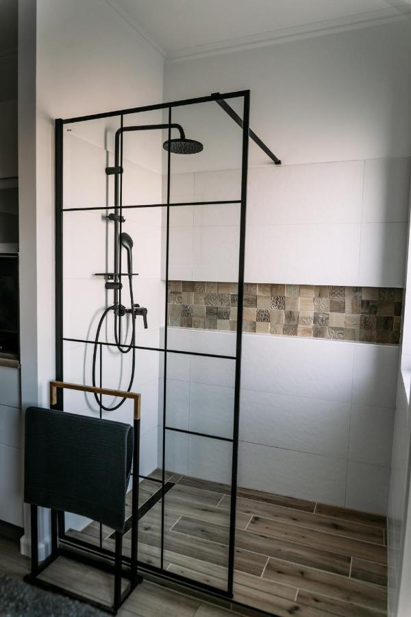 B15 - Wood&Black Apartman Győr Exterior foto